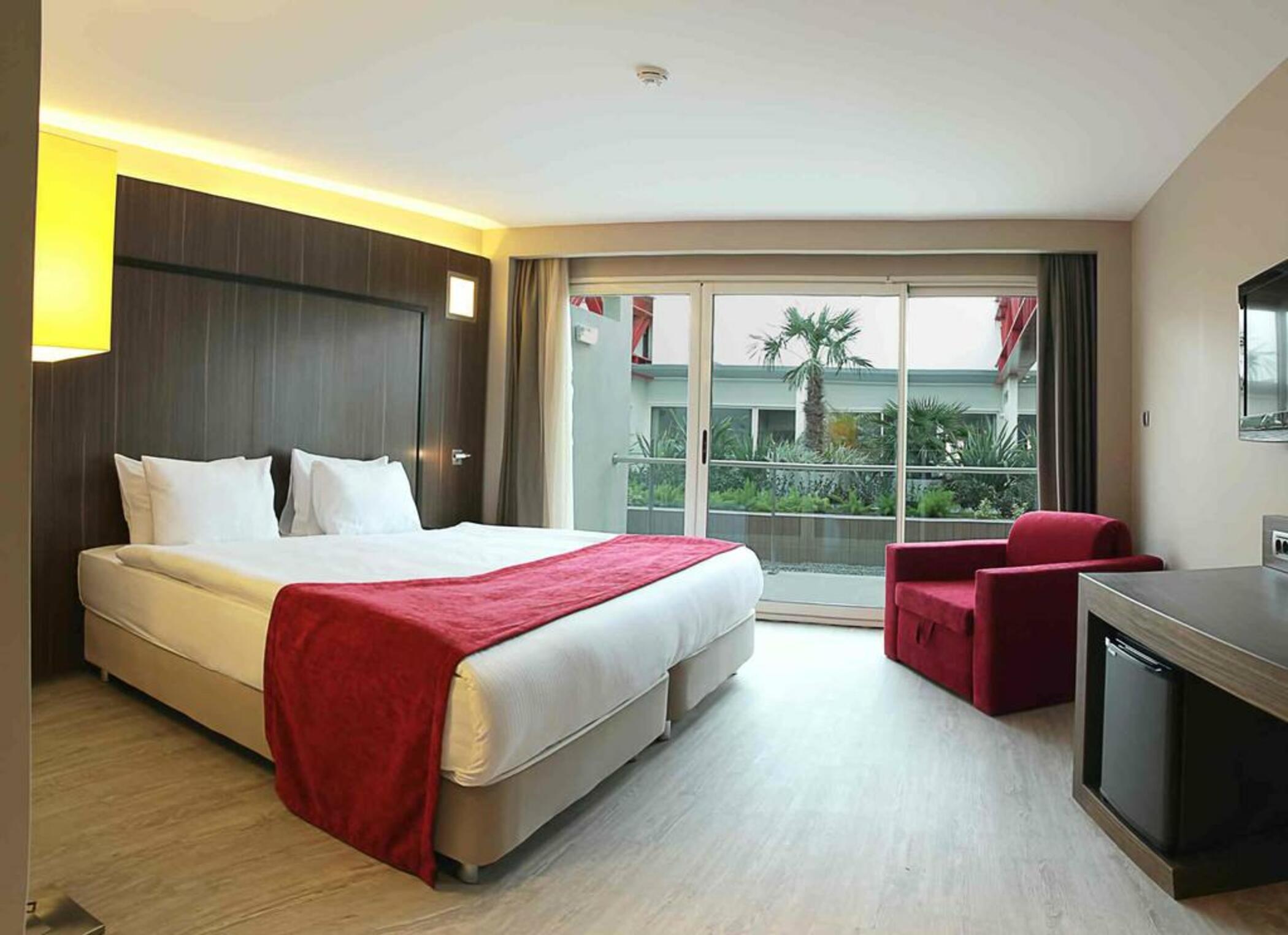 Ramada Encore By Wyndham Izmir Exterior photo