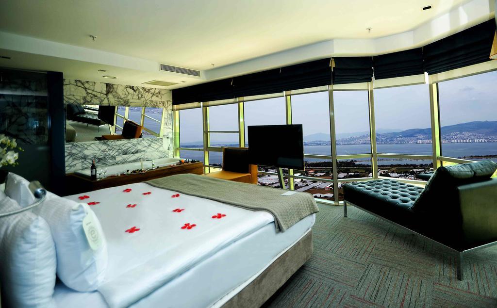 Ramada Encore By Wyndham Izmir Exterior photo